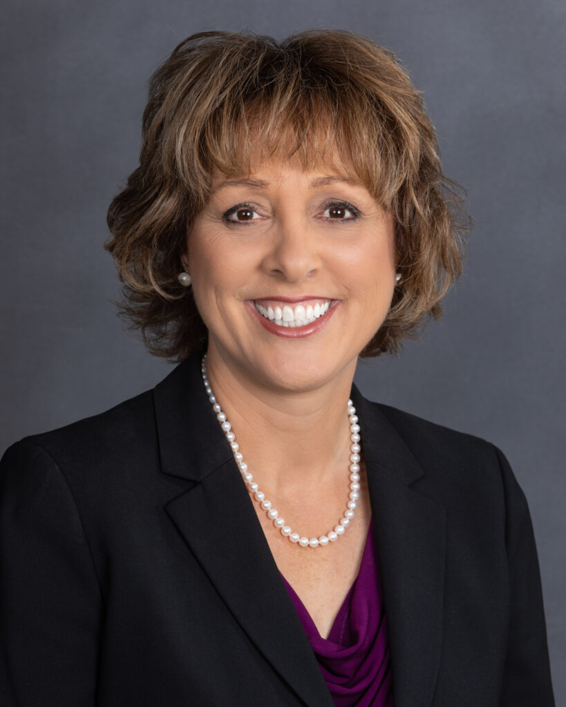 Dr. Maria Pharr headshot