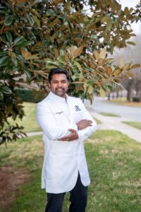 Dr. Kommineni headshot